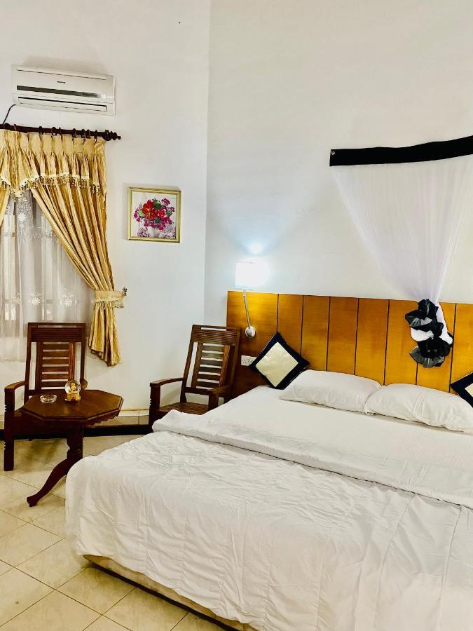 Hikka Paradise Guest House Hikkaduwa Exterior photo